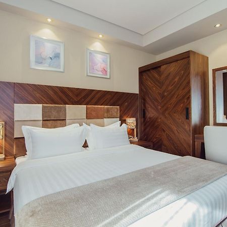 Dreamland Oasis Aparthotel Kobuleti Esterno foto