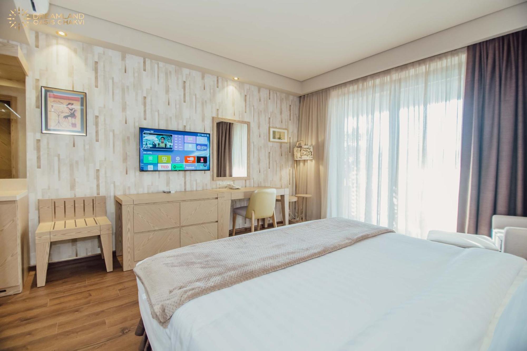 Dreamland Oasis Aparthotel Kobuleti Esterno foto