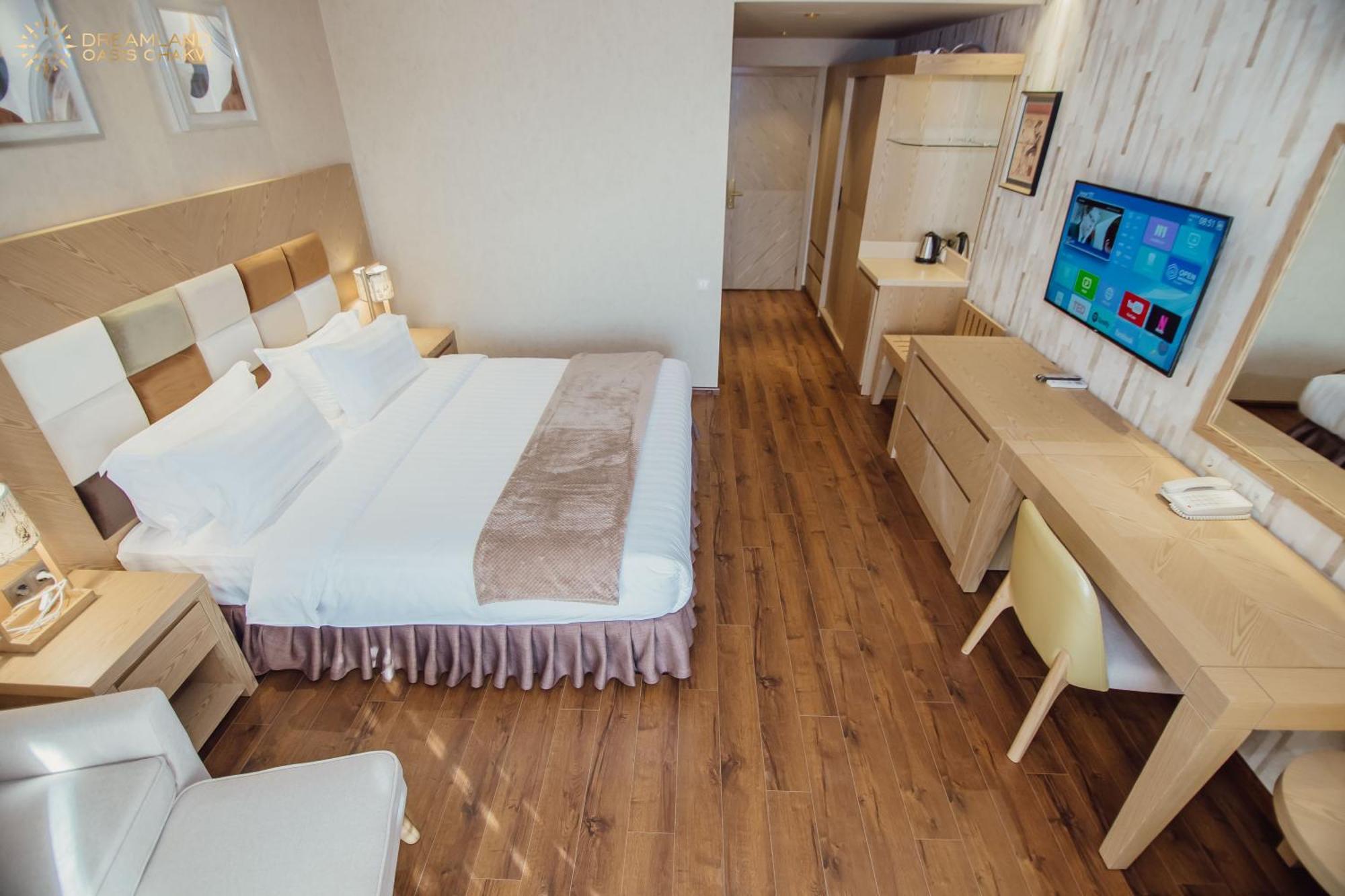 Dreamland Oasis Aparthotel Kobuleti Esterno foto
