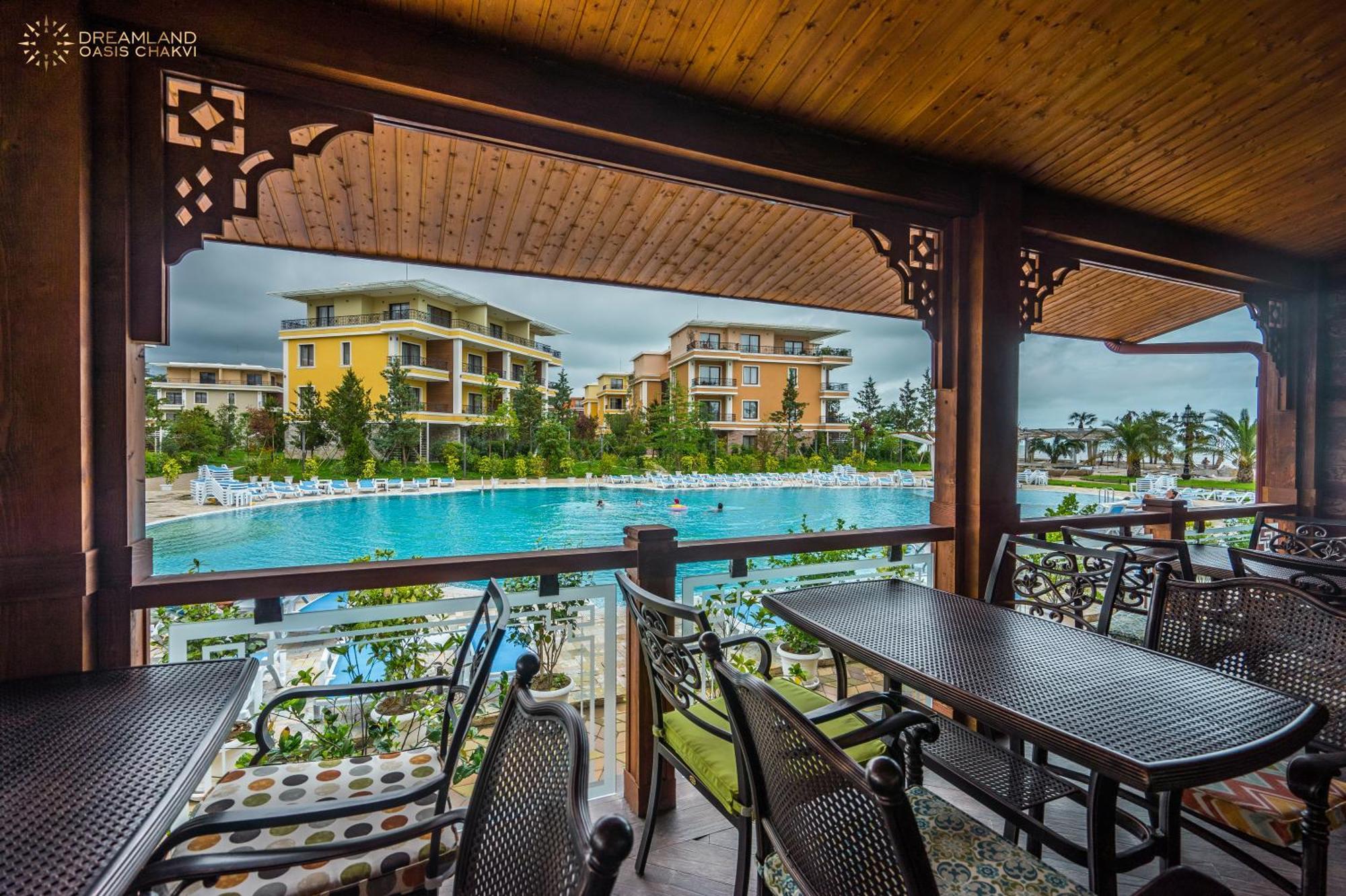 Dreamland Oasis Aparthotel Kobuleti Esterno foto